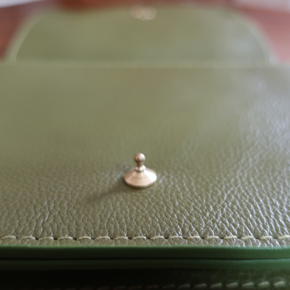 Linquist Object Ray in Avocado - Picture 12 of 14